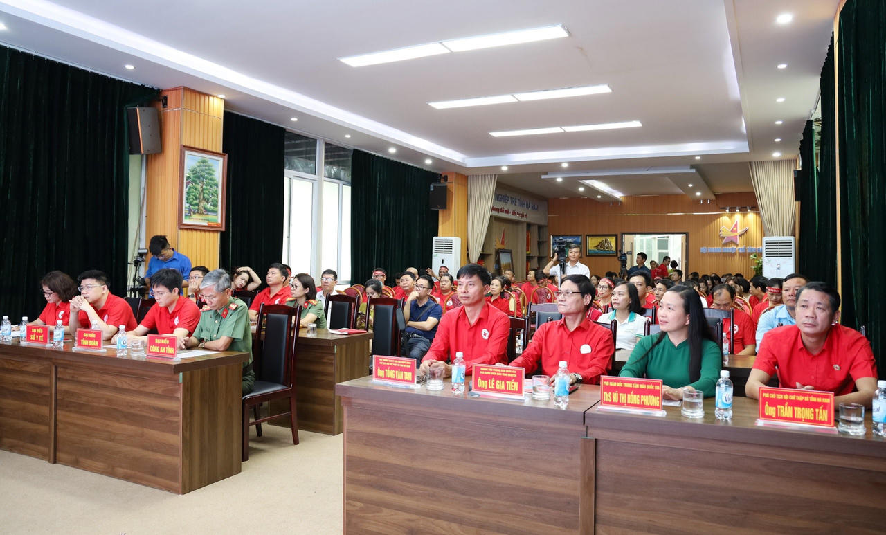 Tôn vinh Người hiến máu tiêu biểu tỉnh Hà Nam năm 2024