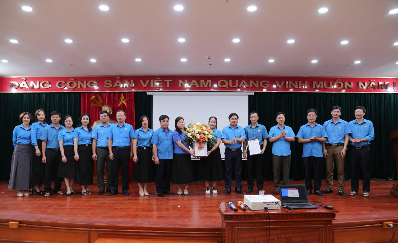 Kiện toàn Văn phòng Tư vấn Pháp luật Công Đoàn tỉnh Nam Định