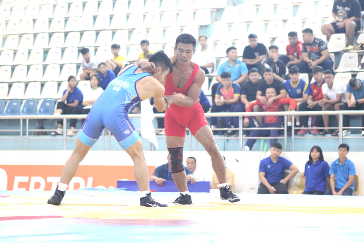 Khai mạc Giải Vô địch Vật cổ điển, Vật tự do quốc gia năm 2024 tại Nam Định