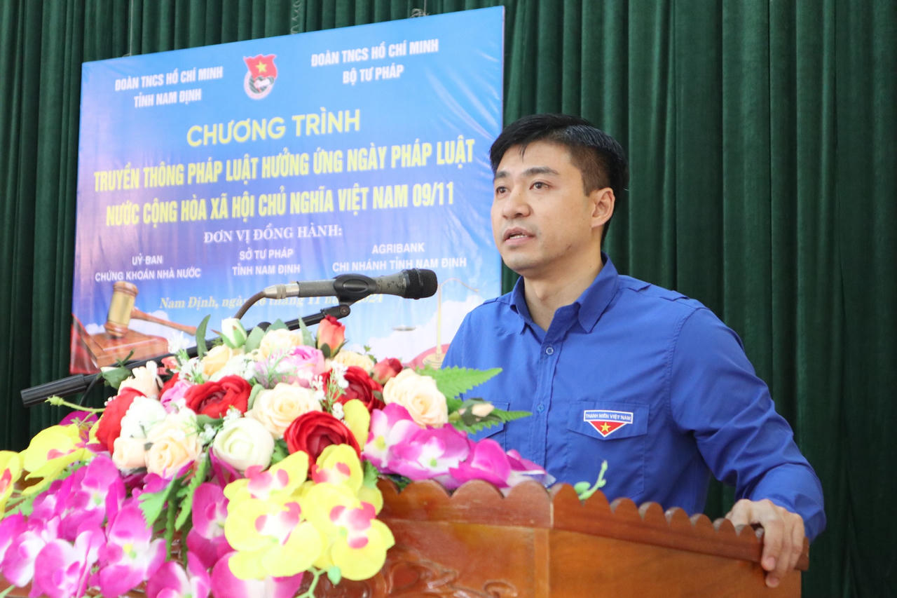 Tỉnh Đoàn Nam Định tổ chức truyền thông Pháp luật cho học sinh