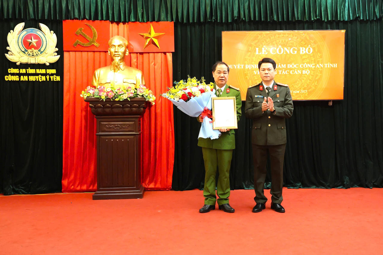 Hai Thượng tá công an ở Nam Định tự nguyện nghỉ hưu trước tuổi