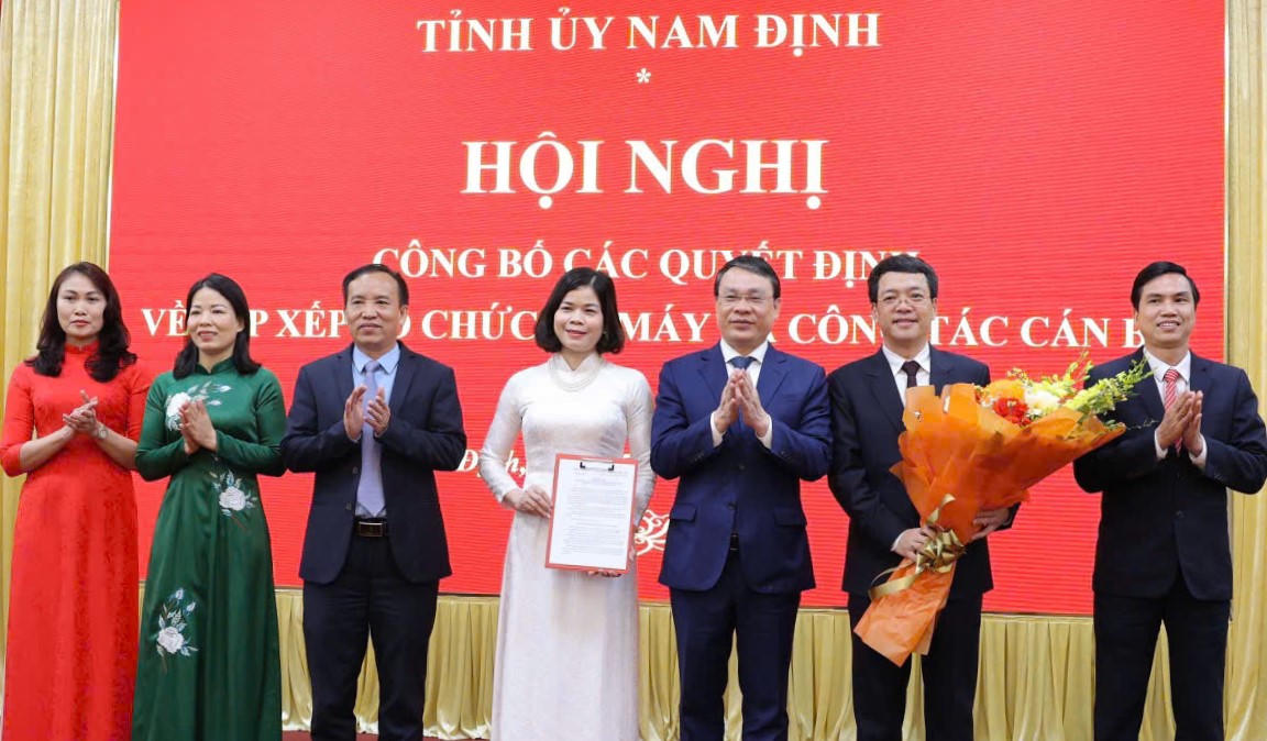 Nam Định: Công bố các Quyết định về tổ chức bộ máy và nhân sự