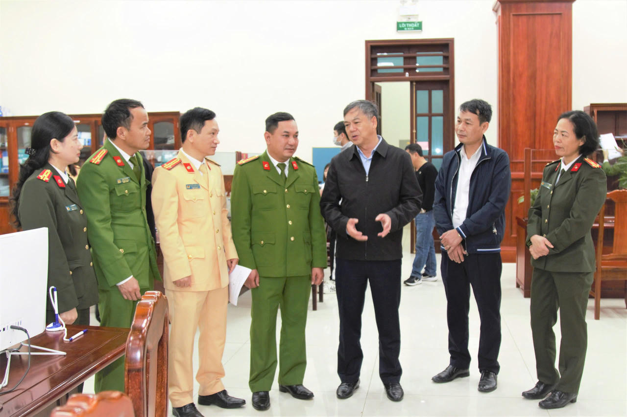 Các thủ tục diễn ra thông suốt tại Trung tâm phục vụ hành chính công tỉnh Nam Định