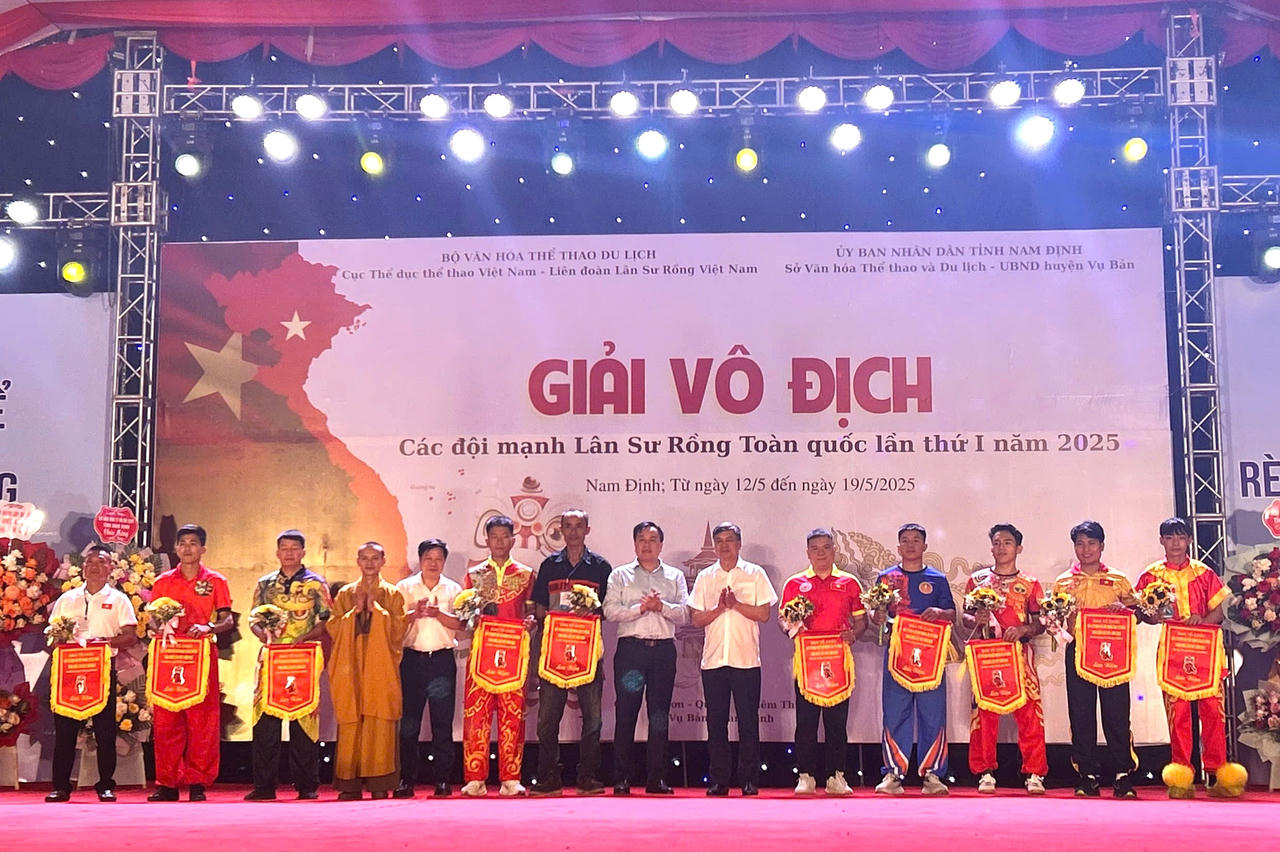 Giải múa Lân Sư Rồng quốc gia lần đầu tiên được tổ chức tại Nam Định