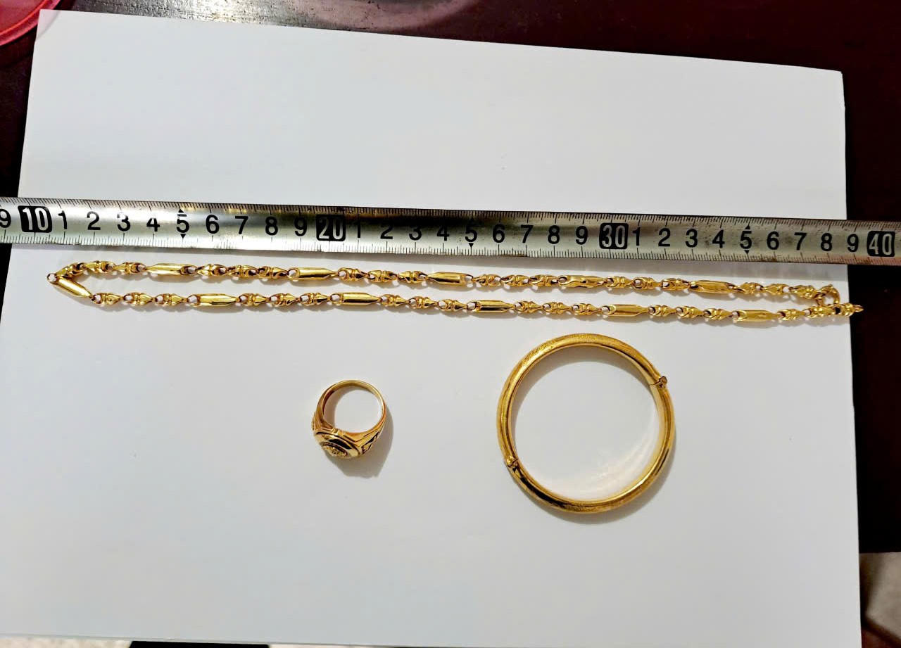 Bắt giữ đối tượng giả vờ mua vàng rồi cướp giật