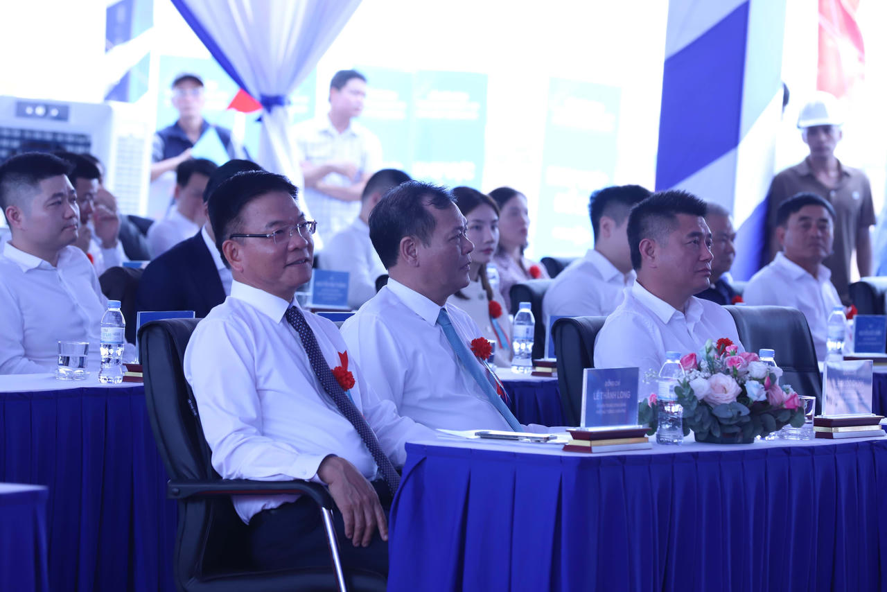 Phó Thủ tướng Lê Thành Long dự lễ khởi công dự án Thép Xanh Nam Định.