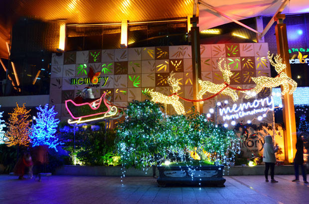 Giáng sinh lộng lẫy, tưng bừng khắp mọi miền Tổ quốc