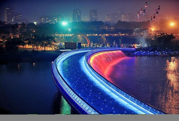 Giáng sinh lộng lẫy, tưng bừng khắp mọi miền Tổ quốc