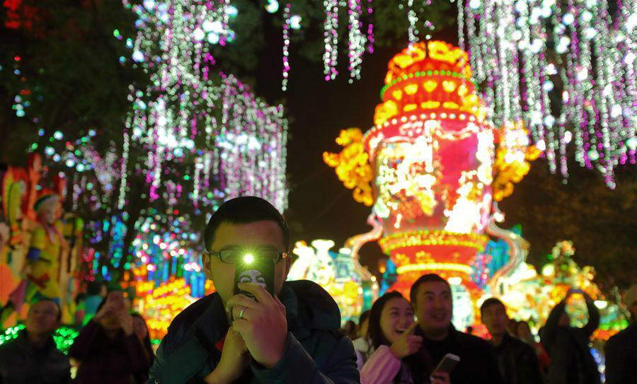 Không khí đón Tết âm lịch tại nhiều quốc gia trên thế giới