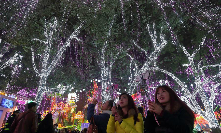 Không khí đón Tết âm lịch tại nhiều quốc gia trên thế giới