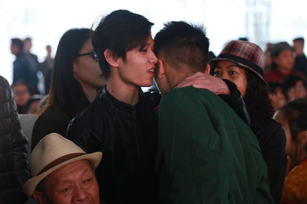 Hình ảnh khiến nhiều người xao xuyến của trai Hà Nội 