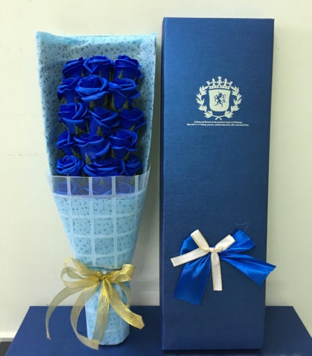 Nhộn nhịp thị trường quà tặng Valentine