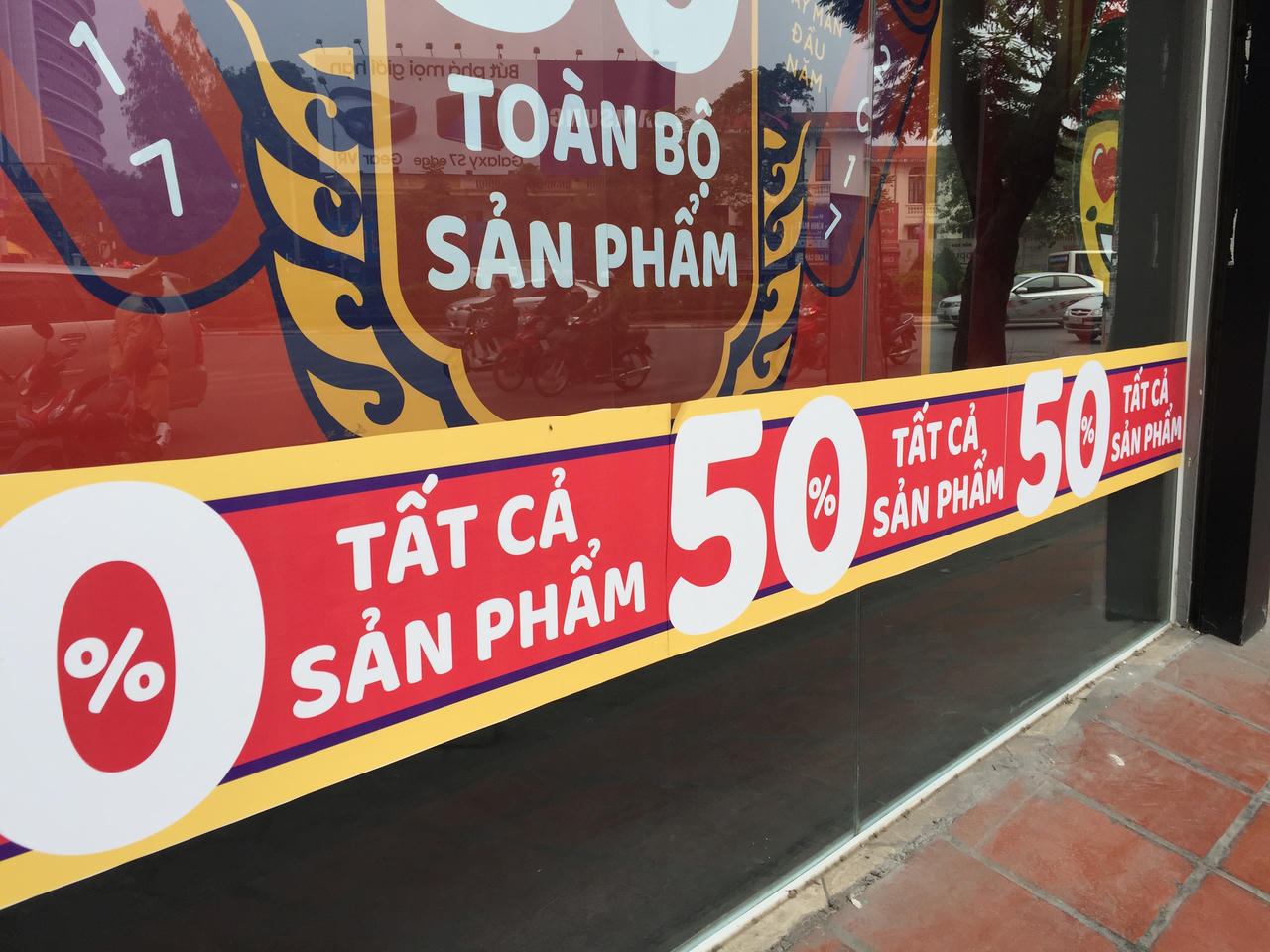 Nhộn nhịp thị trường quà tặng Valentine