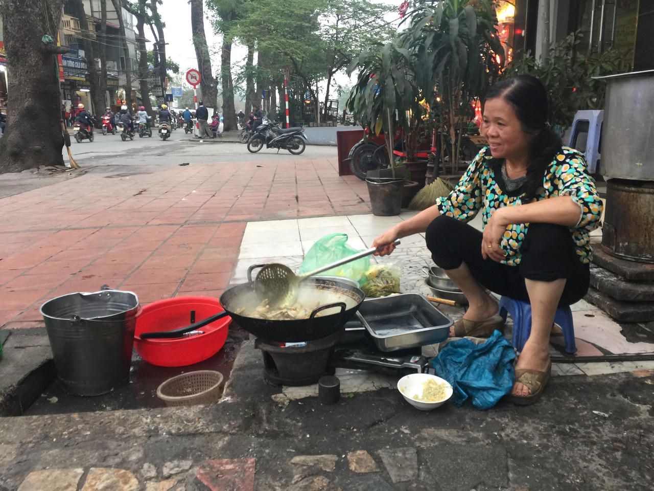 Người dân chung tay ủng hộ chính quyền Hà Nội 'dẹp loạn vỉa hè'