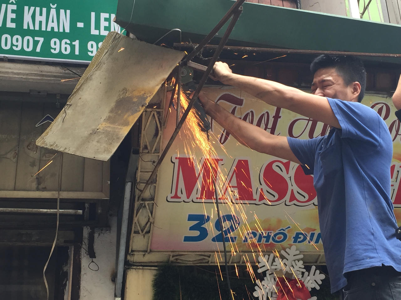 Người dân chung tay ủng hộ chính quyền Hà Nội 'dẹp loạn vỉa hè'