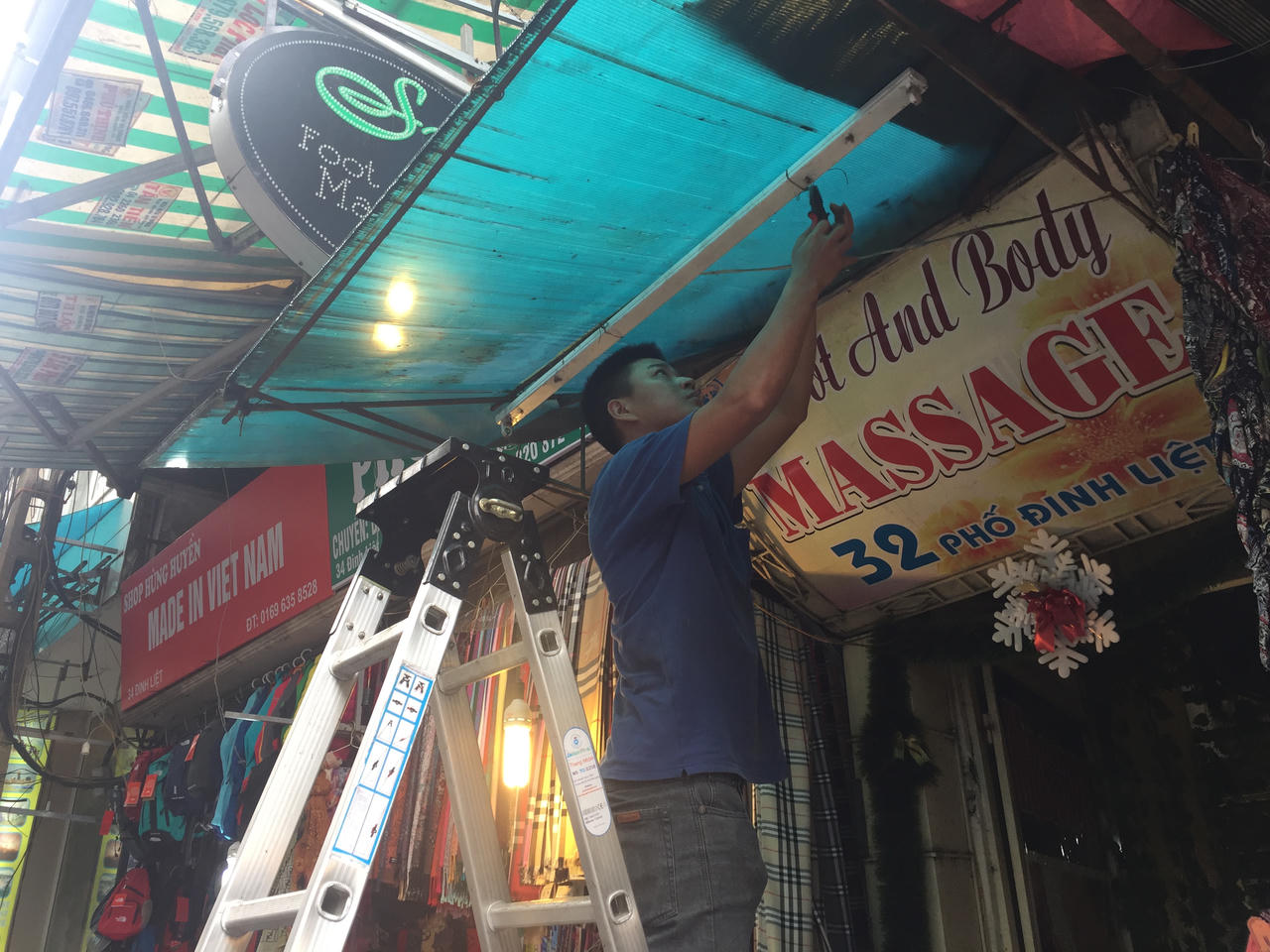 Hà Nội khác lạ khi vỉa hè 'đòi' lại phần bị lấn chiếm 