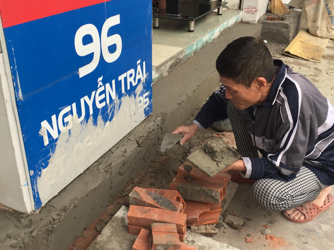 Hà Nội khác lạ khi vỉa hè 'đòi' lại phần bị lấn chiếm 