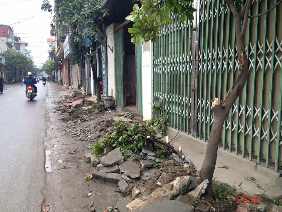 Hà Nội nhếch nhác bởi 'phế thải' của chiến dịch dẹp vỉa hè