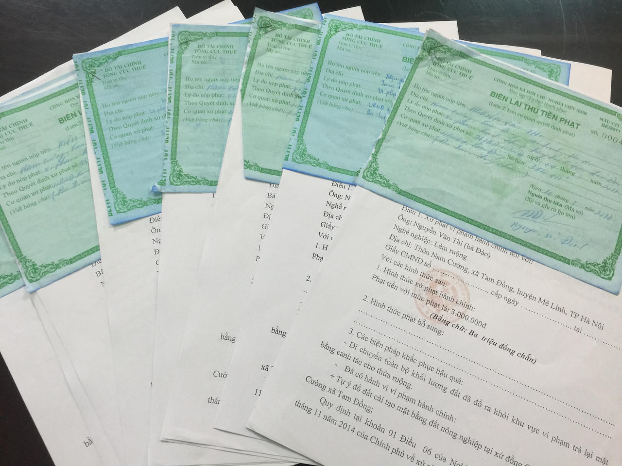 Mê Linh, Hà Nội: Chính quyền vào cuộc sau sự việc xe chở đất ‘tràn’ về địa phương