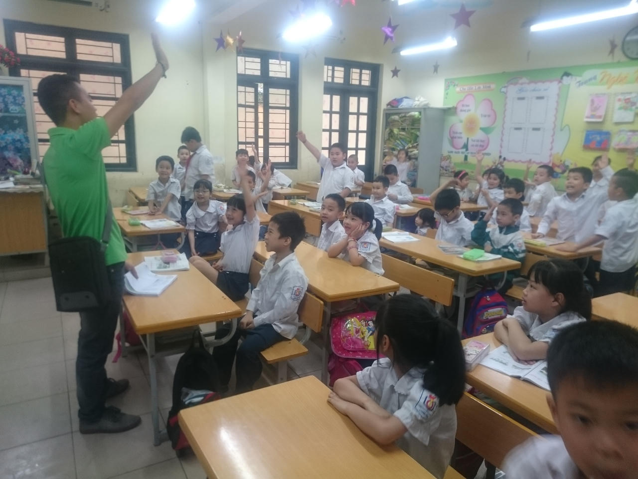 Cung Văn hoá Thể thao Thanh niên Hà Nội giúp trẻ em phòng chống đuối nước