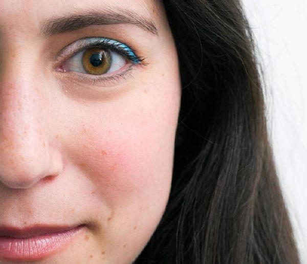 Kết quả hình ảnh cho tạo đuôi mắt bằng muỗng