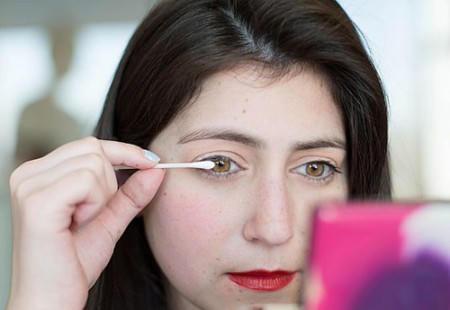 Kết quả hình ảnh cho 11 mẹo kẻ eyeliner thông minh cho cô nàng hiện đại