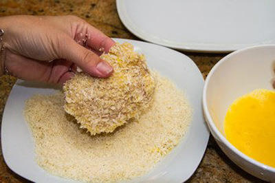 Kết quả hình ảnh cho cách làm ức gà chiên giòn