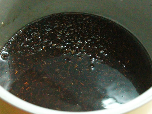 Kết quả hình ảnh cho cách lam sữa chua nếp cẩm