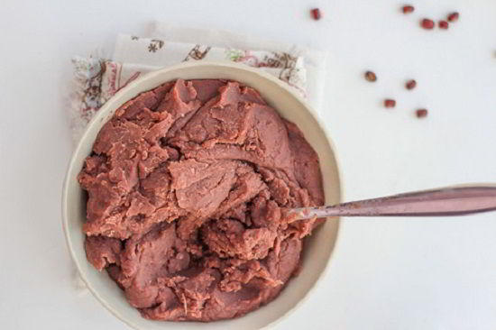 Kết quả hình ảnh cho bánh nếp nhân dâu tây đậu đỏ