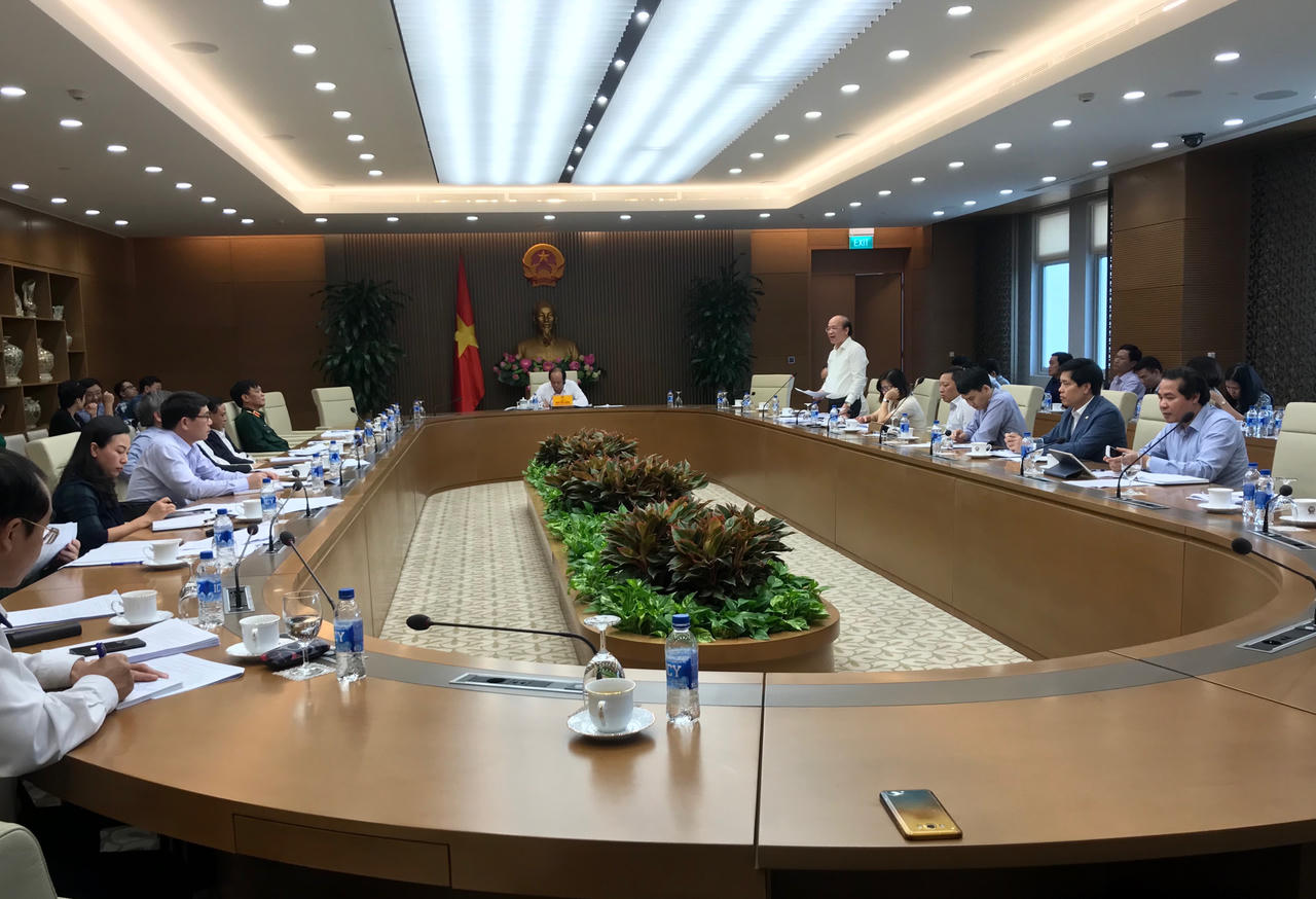 Cần kịp thời phát hiện, xử lý văn bản trái pháp luật hoặc cài cắm bảo vệ lợi ích của ngành, địa phương