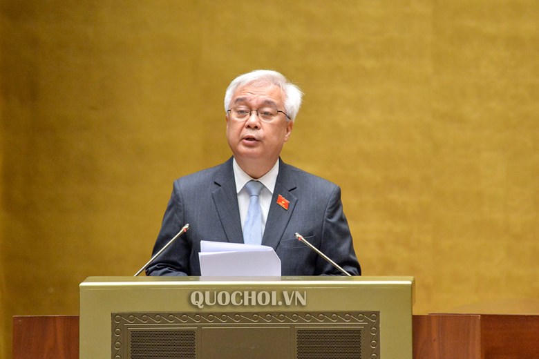 Tránh độc quyền trong việc biên soạn, phát hành sách giáo khoa