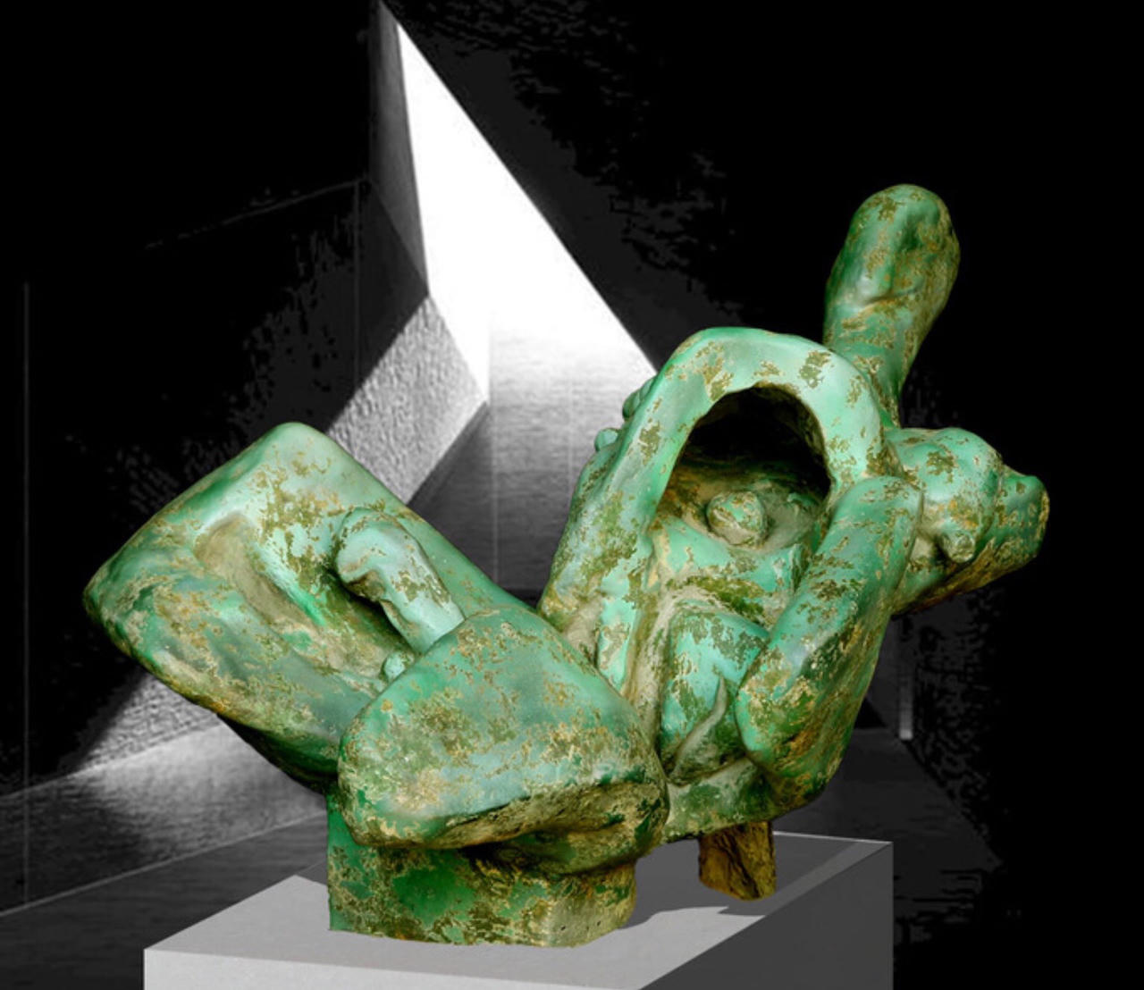 Lạc vào thế giới nghệ thuật đa chiều của Ngô Xuân Bính