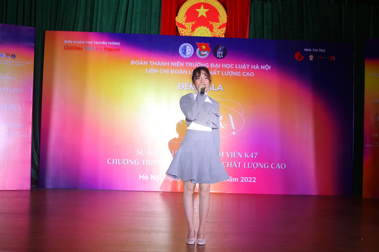 Đêm dạ hội De Novo 2022 chào đón tân sinh viên chất lượng cao Đại học Luật Hà Nội: Aurora-Chuyến hành trình chiêm ngưỡng cực quang