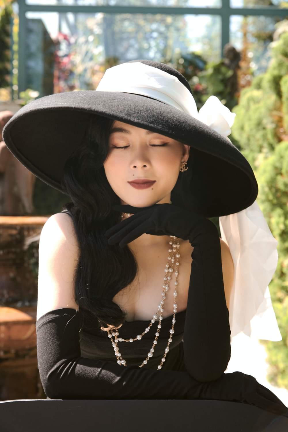 Gặp gỡ “nàng thơ nhạc Pháp thế hệ mới” 