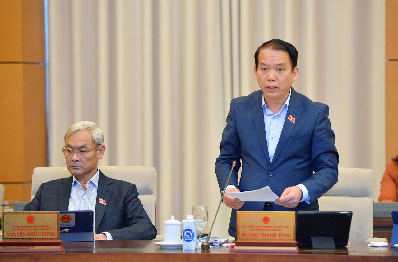 Thông qua Nghị quyết Hướng dẫn thi hành một số điều của Nội quy kỳ họp Quốc hội