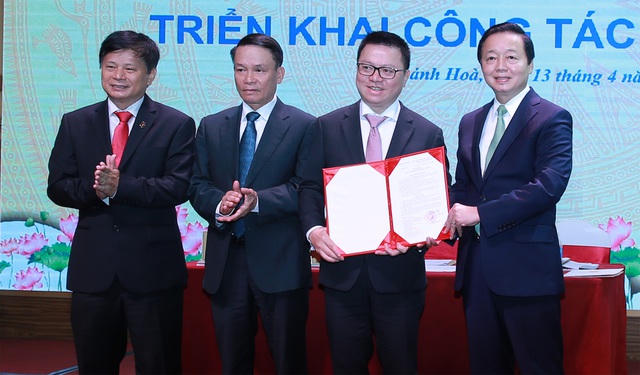 Đẩy mạnh chuyển đổi số để thay đổi phương thức vận hành, quản lý, phân phối nội dung báo chí