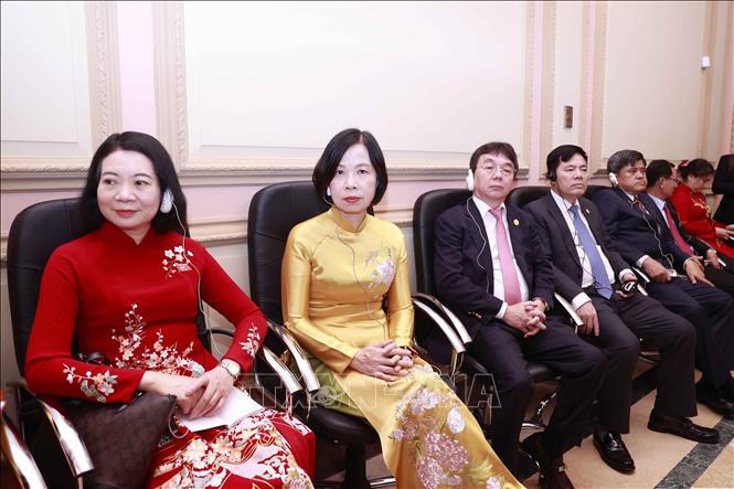 Chủ tịch Quốc hội Vương Đình Huệ hội đàm với Chủ tịch Quốc hội Cuba