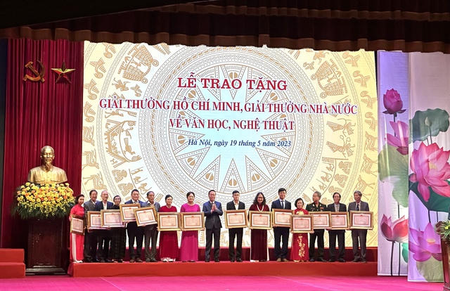 Trao tặng Giải thưởng Hồ Chí Minh, Giải thưởng Nhà nước về văn học, nghệ thuật năm 2022 tặng 128 tác giả, đồng tác giả