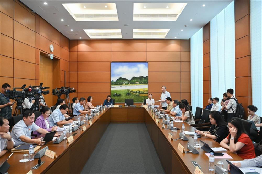 Bộ trưởng Tô Lâm: Căn cước công dân không thể theo dõi người dân! 