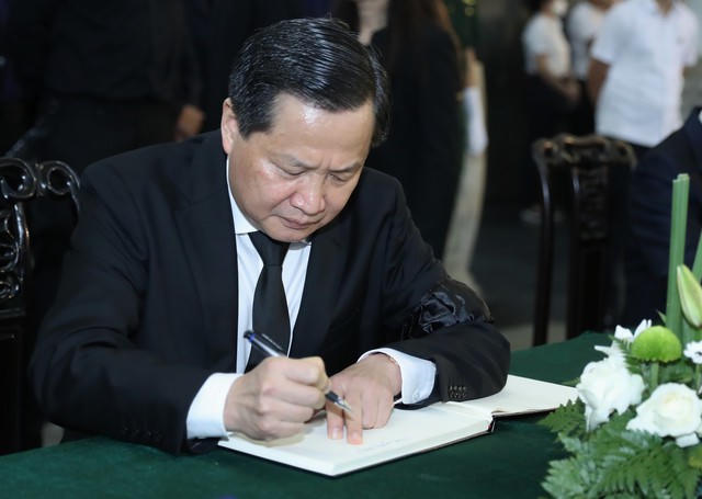 Tổ chức Lễ tang đồng chí Vũ Khoan, nguyên Bí thư Trung ương Đảng, nguyên Phó Thủ tướng Chính phủ