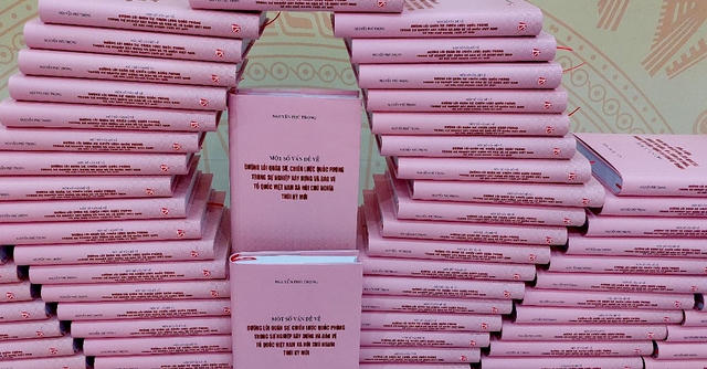 Giới thiệu cuốn sách của Tổng Bí thư Nguyễn Phú Trọng về đường lối quân sự, chiến lược quốc phòng