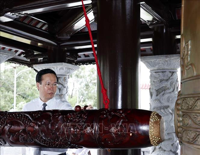 Chủ tịch nước dự các hoạt động kỷ niệm 76 năm Ngày Thương binh - Liệt sĩ tại Côn Đảo