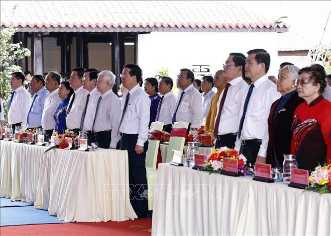 Chủ tịch nước dự các hoạt động kỷ niệm 76 năm Ngày Thương binh - Liệt sĩ tại Côn Đảo