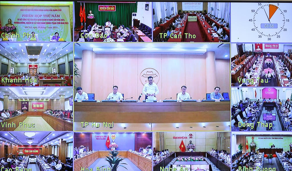 Thủ tướng: Những việc pháp luật không cấm thì để người dân, doanh nghiệp làm