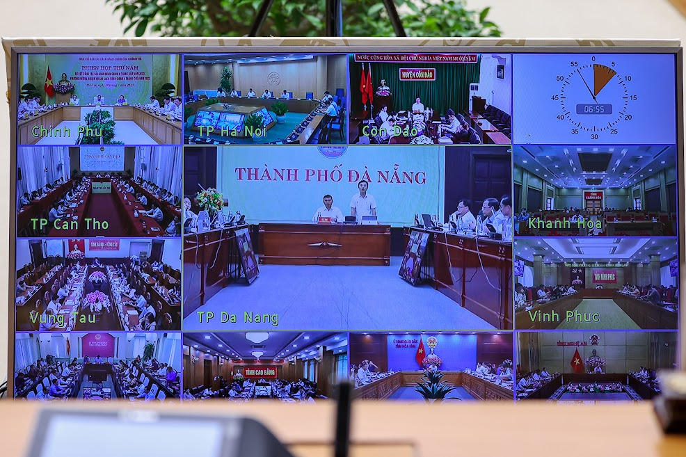 Thủ tướng: Những việc pháp luật không cấm thì để người dân, doanh nghiệp làm