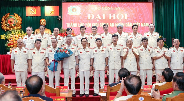 Thủ tướng Phạm Minh Chính dự Đại hội thành lập Hội Cựu Công an nhân dân Việt Nam