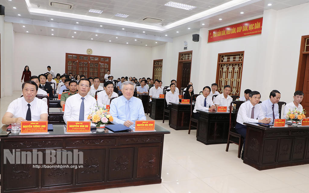 Công bố quyết định bổ nhiệm Chánh án Tòa án Nhân dân tỉnh Ninh Bình