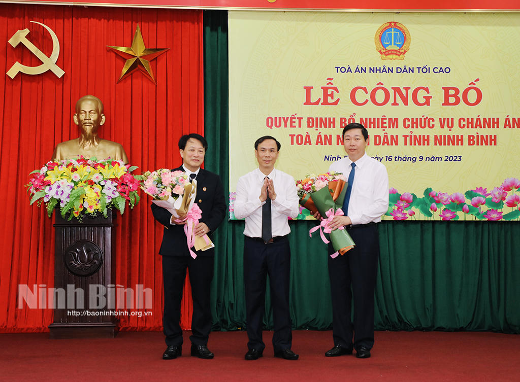 Công bố quyết định bổ nhiệm Chánh án Tòa án Nhân dân tỉnh Ninh Bình