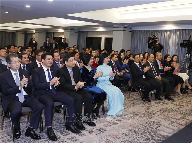 Chủ tịch nước gặp mặt lãnh đạo, cán bộ các cơ quan đại diện Việt Nam tại Hoa Kỳ