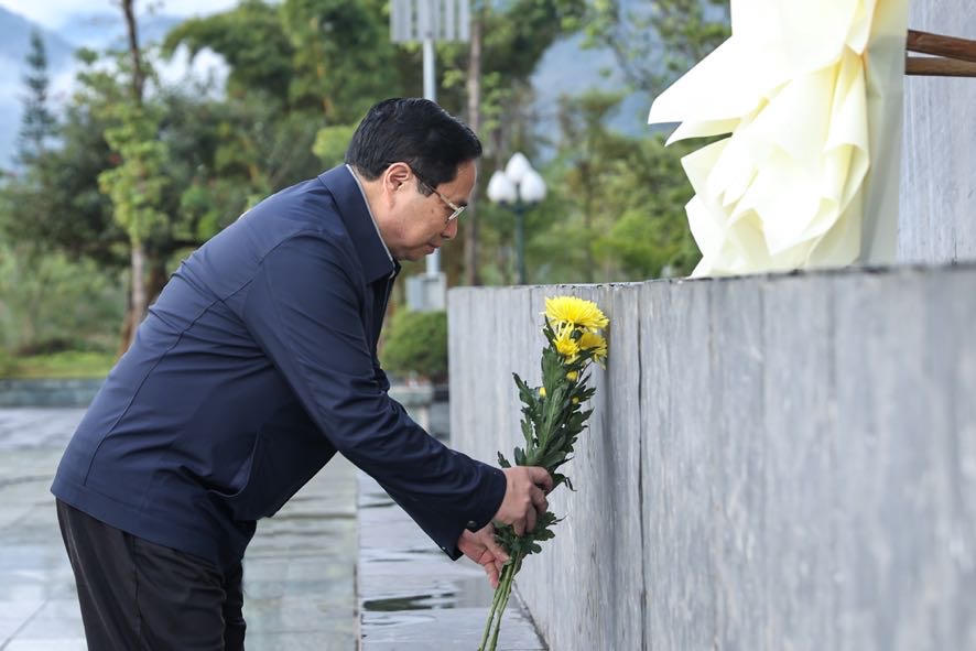 Thủ tướng làm việc với Ban Thường vụ Tỉnh ủy Lai Châu